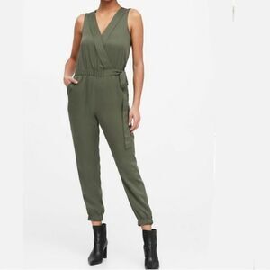Banana Republic Sleeveless Army Green Surplice Wrap Front Jumpsuit Pantsuit Sz 8